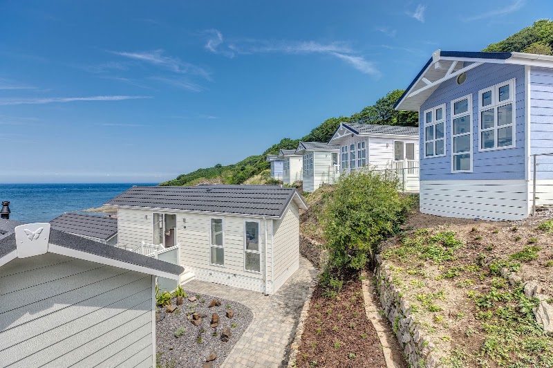 Beach Cove Coastal Retreat