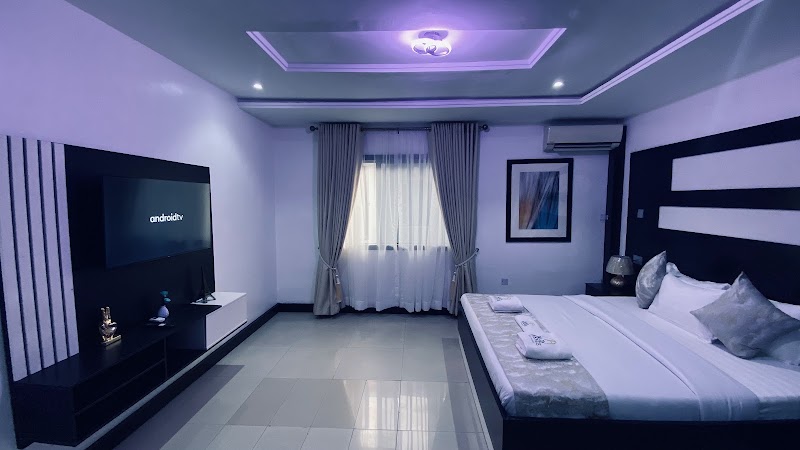 Main Avenue Residence - Main Avenue Residence 5 Seriki Abass Cres, Oshodi-Isolo, Lagos 102214, Lagos, Nigeria