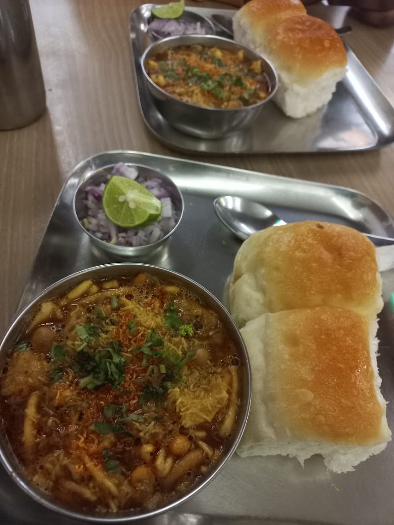 Vitthala Pure Veg Family Restaurant. - Vitthala Pure Veg Family Restaurant. JAVKAR PLAZA, JAYASTAMBHA, Ratnagiri, Maharashtra 415612, India