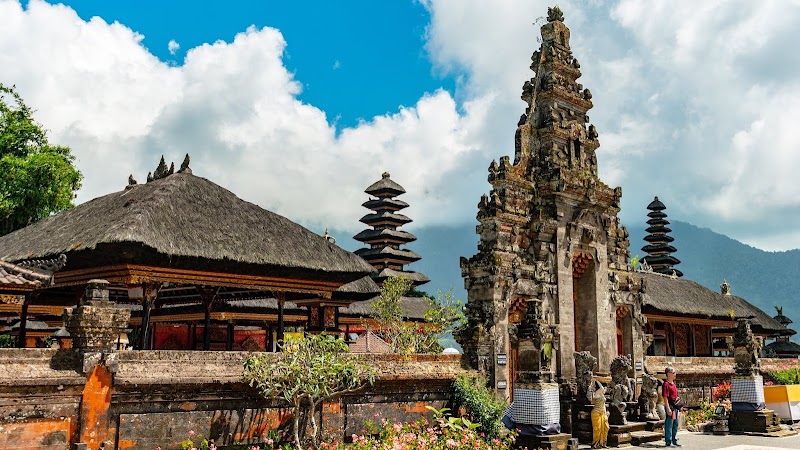 Ulun Danu Beratan Temple - Ulun Danu Beratan Temple Candikuning, Baturiti, Tabanan Regency, Bali, Indonesia