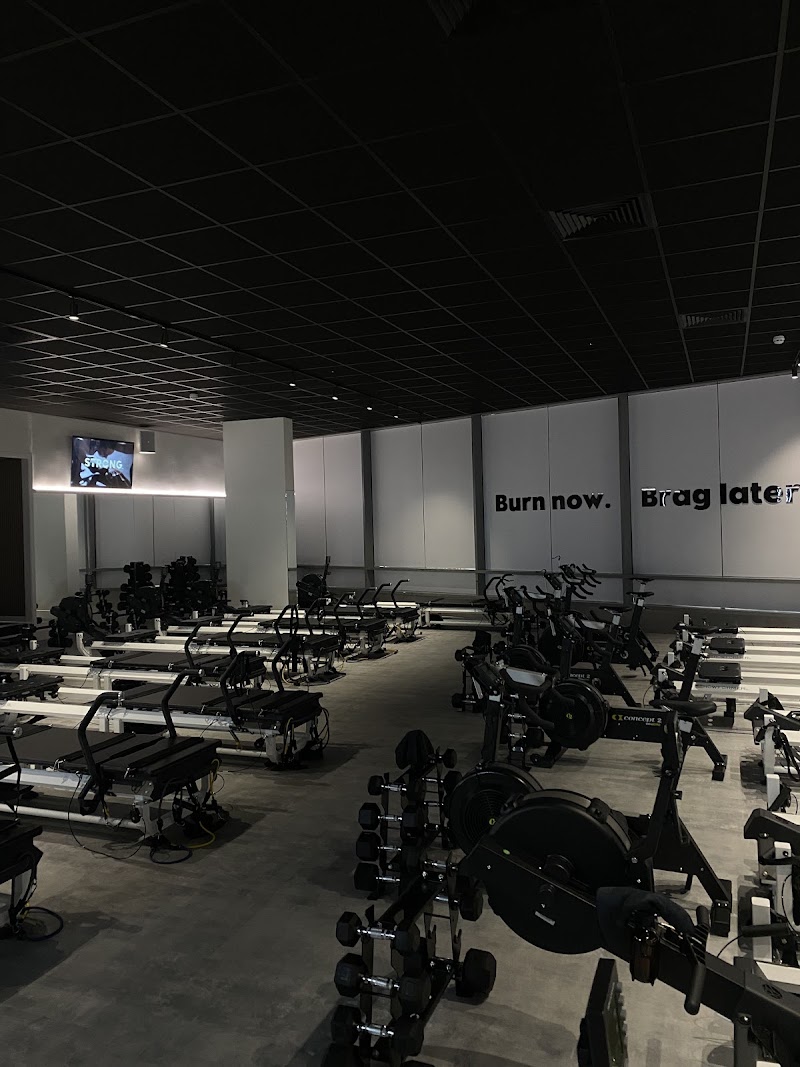 Strong Pilates Wandsworth - Strong Pilates Wandsworth, 10 Hardwicks Square, London SW18 4GS, UK