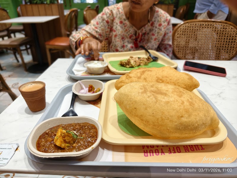 Haldiram's - Pandara Road - Haldiram's - Pandara Road Bikaner House, Pandara Flats, Man Singh Road Area, New Delhi, Delhi 110003, India