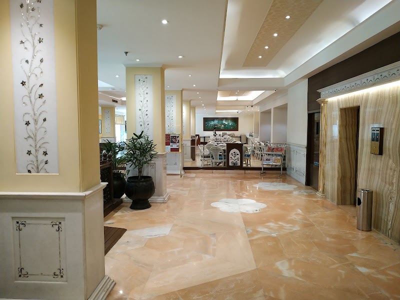 Mansingh Palace - Mansingh Palace 8, Fatehabad Rd, Bansal Nagar, Tajganj, Agra, Uttar Pradesh 282001, India