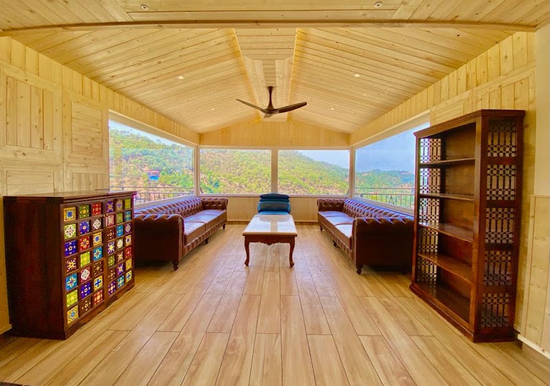 Whispering Winds Villa - Whispering Winds Villa, Lawrence school Road, Sukhi Johri Chowk, Dharampur, Himachal Pradesh 173209, India