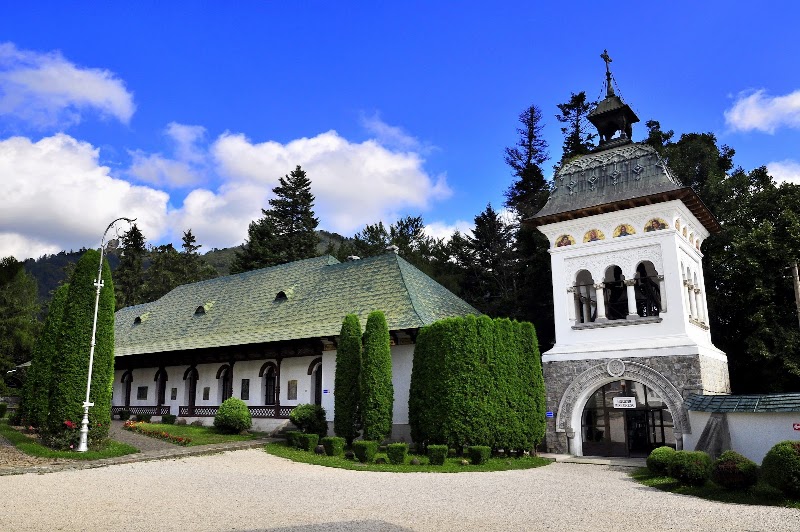 Sinaia Monastery - Sinaia Monastery, Strada Mănăstirii 2, 106100 Sinaia, Romania