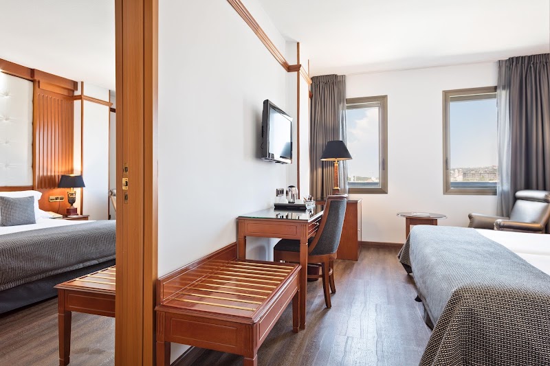 Best Western Premier CMC Girona - Best Western Premier CMC Girona Carrer Barcelona, 112, 17003 Girona, Spain
