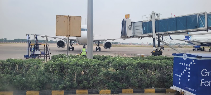 Babatpur airport - Babatpur airport 242/1, Central market DLW, Bhullanpur, Varanasi, Shivdaspur, Uttar Pradesh 221004, India