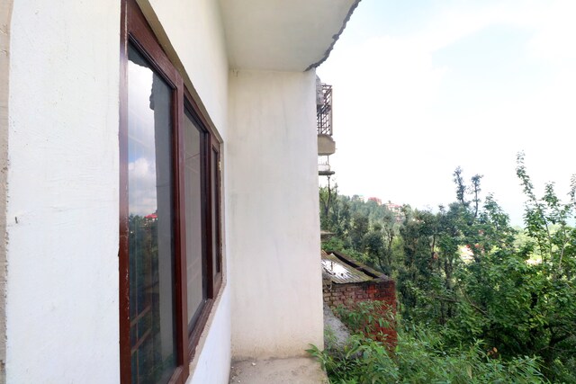 OYO Home 18564 Serene View 3BHK - OYO Home 18564 Serene View 3BHK Sood house, Hanuman Mandir Road, Shoghi, Himachal Pradesh 171219, India