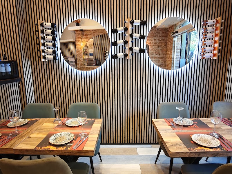 Mira restaurant - Mira restaurant Carrer de Sardenya, 312, Eixample, 08013 Barcelona, Spain