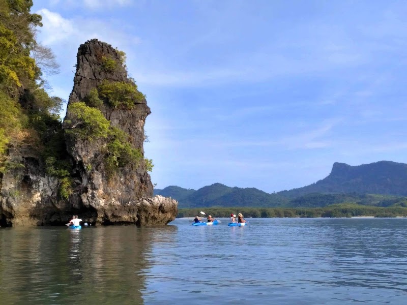 Ao Nang Longtail Boat Service Club - Ao Nang Longtail Boat Service Club, 459/2 4203, Tambon Ao Nang, Amphoe Mueang Krabi, Chang Wat Krabi 81000, Thailand