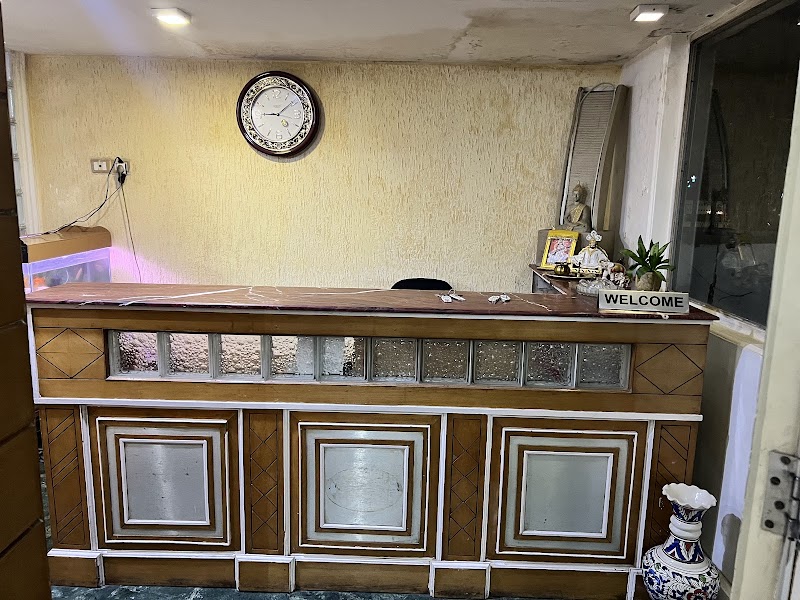 Hotel Luxury Palace - Hotel Luxury Palace Block A, 873D, Block A, Sushant Lok Phase I, Gurugram, Haryana 122009, India