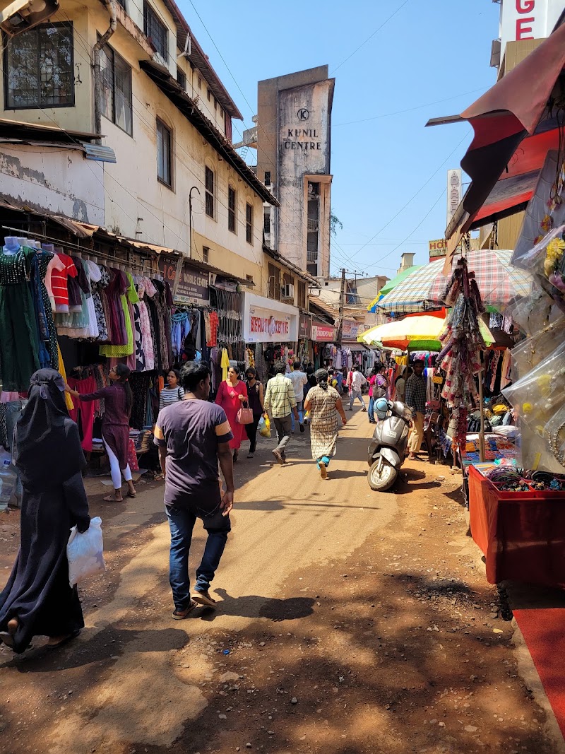 Hampankatta Street - Hampankatta Street, VR9R+3M8, Market Road, Bhavathi, Hampankatta, Mangaluru, Karnataka 575001, India