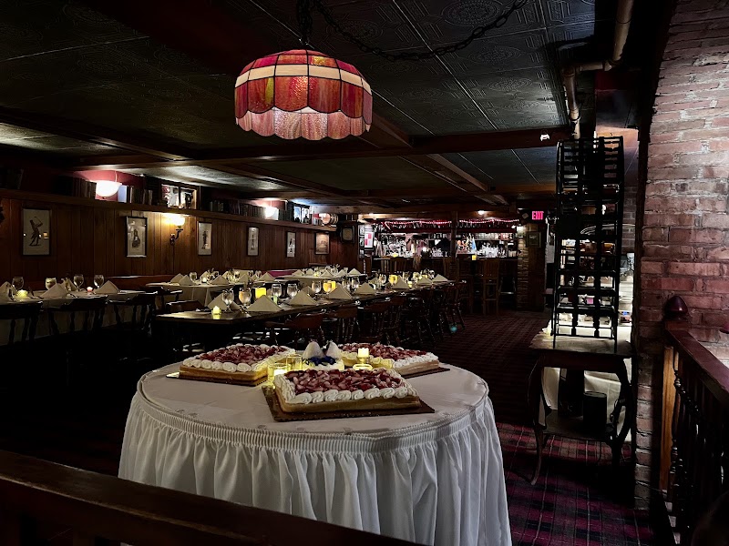 The Brae Loch Inn - The Brae Loch Inn, 5 Albany St, Cazenovia, NY 13035, USA