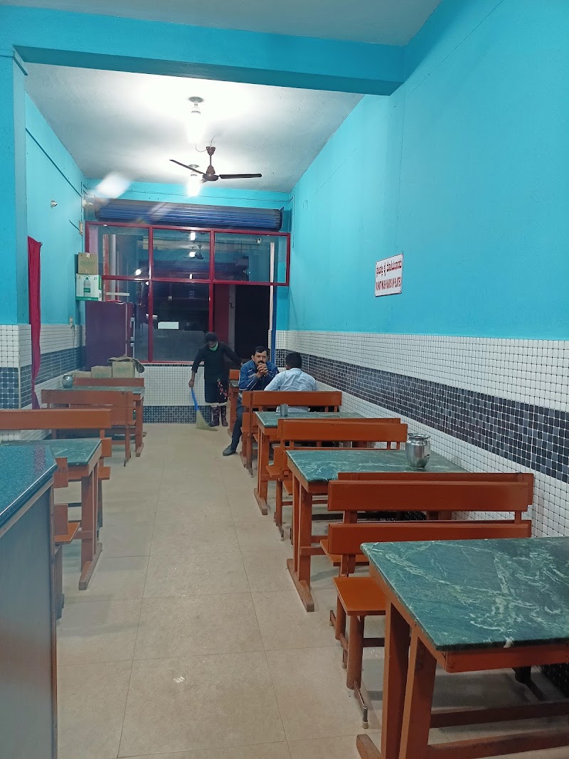 Sri Ambica Hotel - Sri Ambica Hotel CP9Q+PPH, Mysore Madikeri Main Road, near City Police Station, Chickpet, Madikeri, Karnataka 571201, India