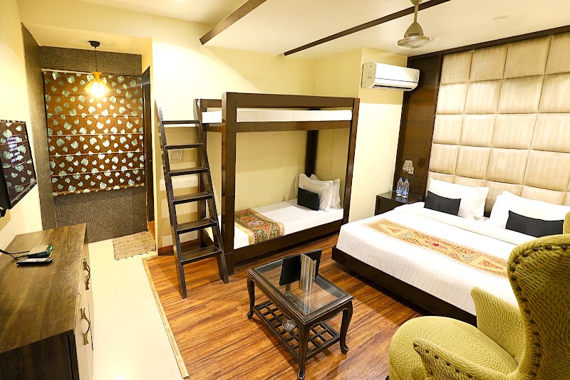 Staybook Hotel City Stories - Staybook Hotel City Stories Police Station, Plot No. 1-5, Desh Bandhu Gupta Rd, opposite Paharganj, Motia Khan, Sadar Bazaar, Delhi, New Delhi, Delhi 110055, India