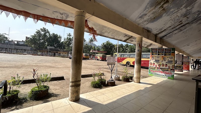 KSRTC Bus Stand Chadayamangalam - KSRTC Bus Stand Chadayamangalam, VVF9+PH5, SH 1, Chadayamangalam, Kerala 691534, India