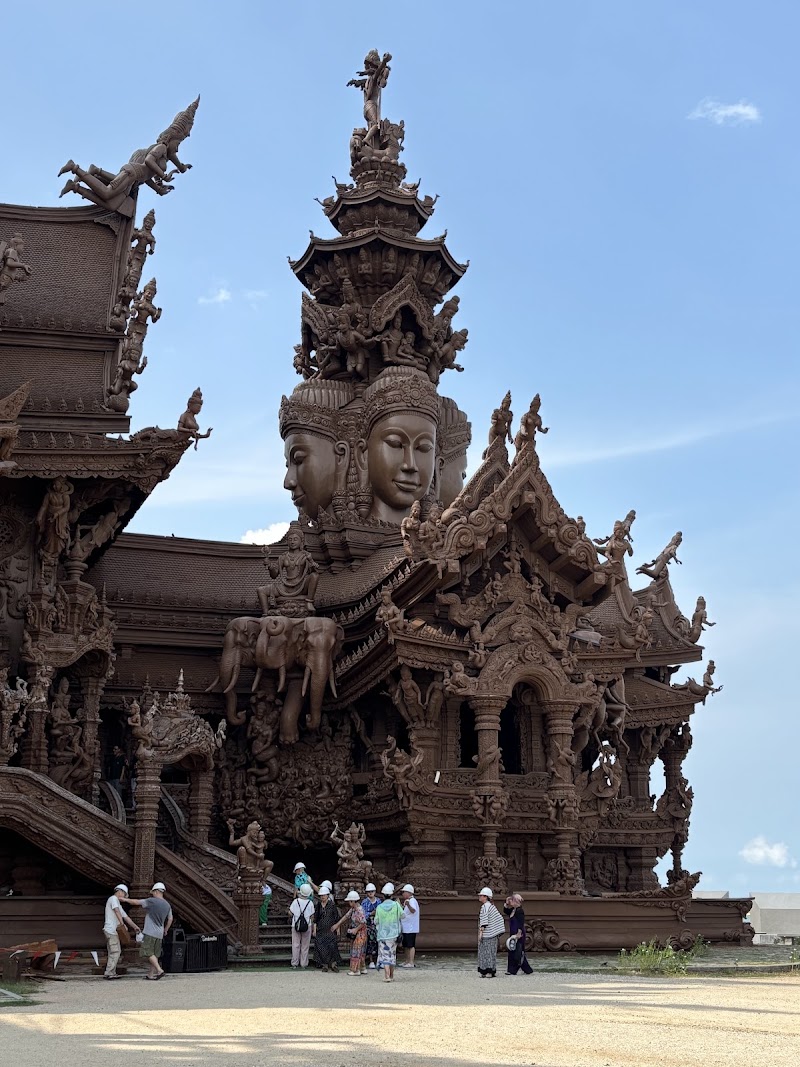 The Sanctuary of Truth Museum - The Sanctuary of Truth Museum 206, 2 Soi Na Kluea 12, Muang Pattaya, Amphoe Bang Lamung, Chang Wat Chon Buri 20150, Thailand