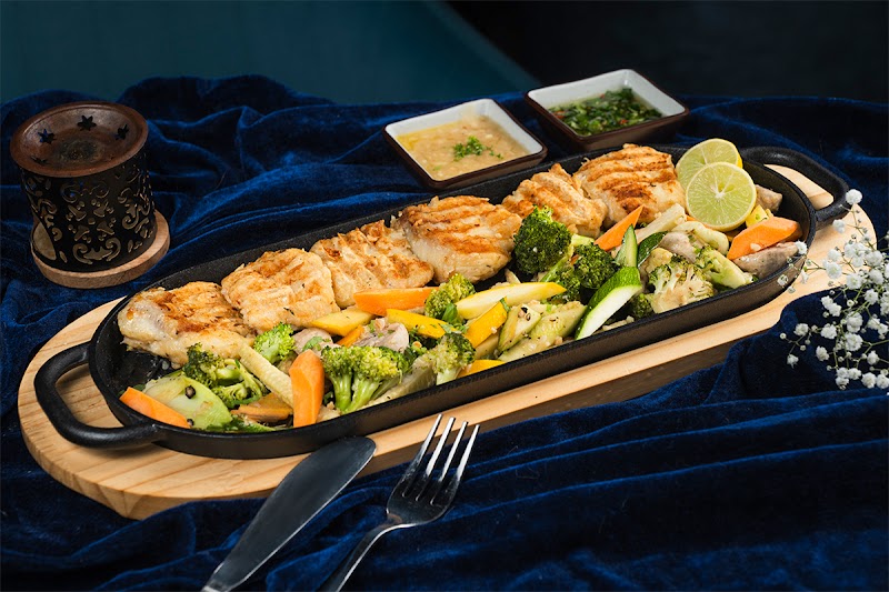 Solanas Chinese & Thai - Solanas Chinese & Thai Plot No 21/9 Heritage School Road, near Indira Gandhi Eye Hospital, Sector 62, Gurugram, Haryana 122098, India