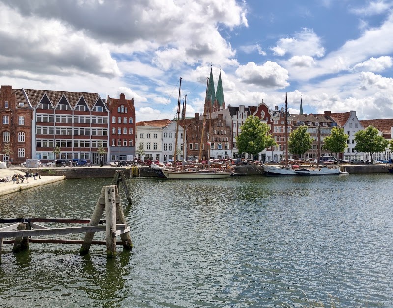 Tourist-Information Lübeck - Tourist-Information Lübeck, Holstentorplatz 1, 23552 Lübeck-Lübecker Altstadt, Germany
