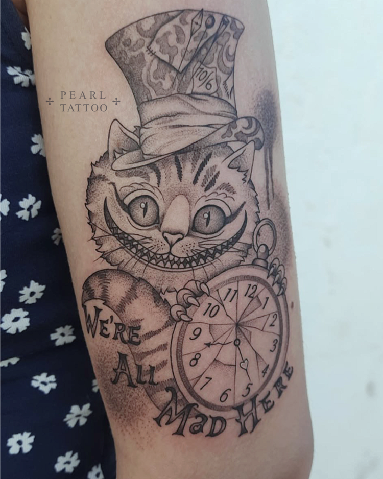 Pearl Tattoo - Studio de tatouage privé - Pearl Tattoo - Studio de tatouage privé 4 Rue du Château, 44640 Le Pellerin, France