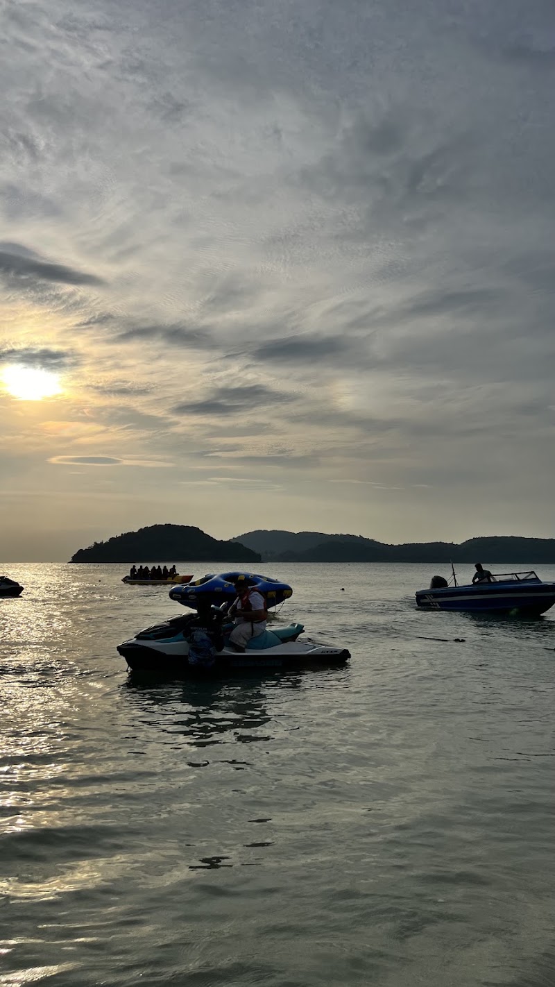 SAFF Watersports - SAFF Watersports, Kiosk MPLBP no.2, Pantai Cenang, Jalan Temoyong, 07000 Langkawi, Kedah, Malaysia