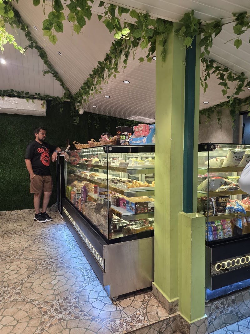 Pine Hills Comfort Cravings - Pine Hills Comfort Cravings Elephant Falls Rd, Shillong, Meghalaya 793009, India