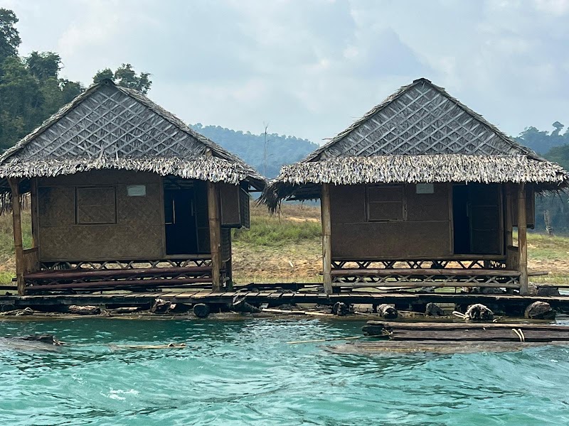 Krai Son Lake House - Krai Son Lake House, 3JH8+GQ4, รัช ช ประภา, Tambon Khao Phang, Amphoe Ban Ta Khun, Chang Wat Surat Thani 84230, Thailand