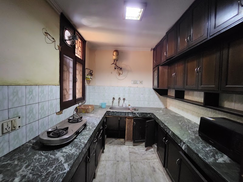 Boys Girls PG in Noida 62 (PGNoida.com) - Boys Girls PG in Noida 62 (PGNoida.com) B-9/12, B Block Rd, near Fortis Hospital, Rasoolpur Nawada, Industrial Area, Sector 62, Noida, Uttar Pradesh 201309, India