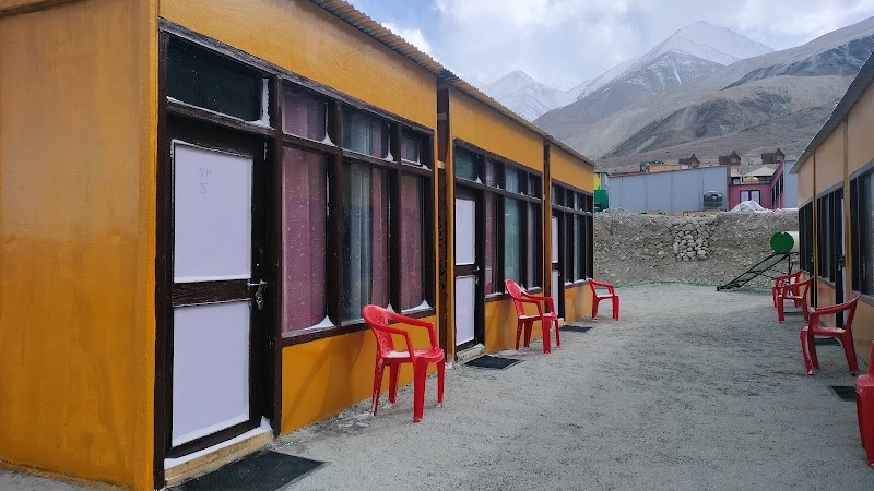 Native Hut pangong - Native Hut pangong Pangong lake at 3 Idiots point. Spangmik, Way to Man, Merak, 194101