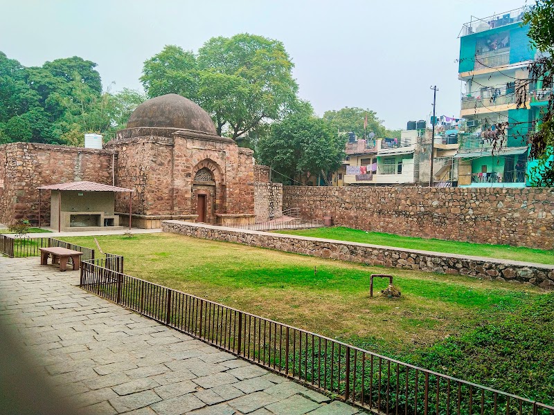 Hauz Khas Complex - Hauz Khas Complex H53V+7C6, Hauz Khas Fort Rd, Hauz Khas Village, Deer Park, Hauz Khas, New Delhi, Delhi 110016, India