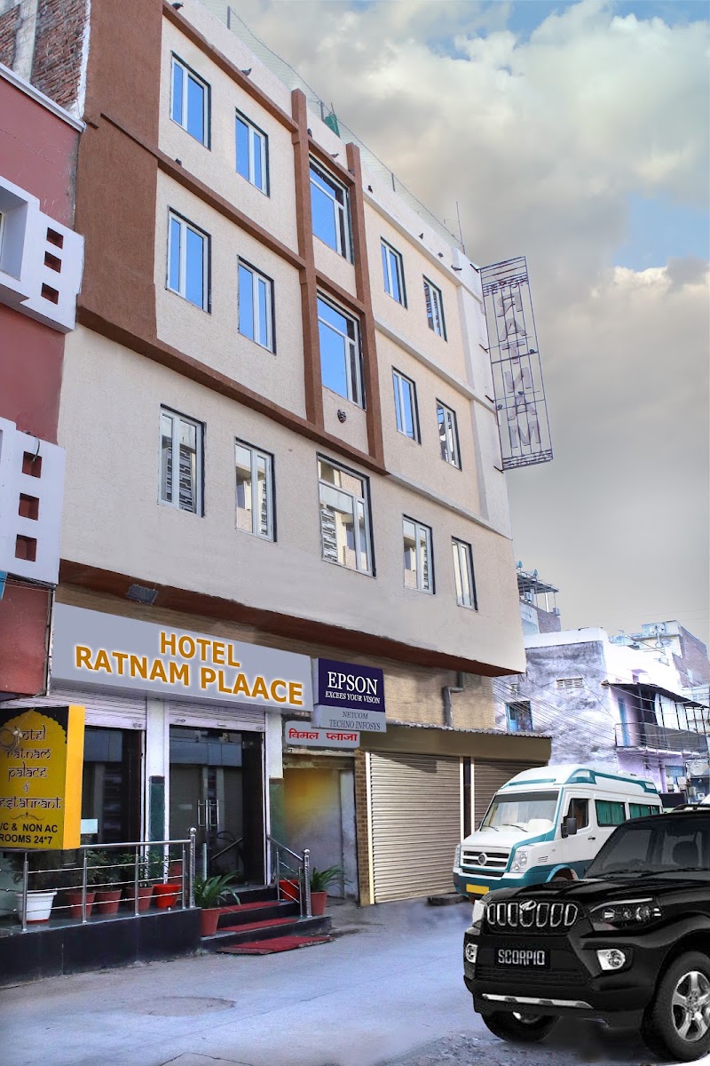HOTEL RATNAM PALACE - HOTEL RATNAM PALACE POLICE CHOWKI LANE, near PARAGON MOBILE, Udaipole, Jawahar Nagar, Ganga Gali, Udaipur, Rajasthan 313001, India