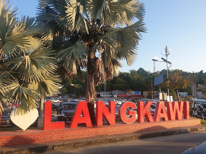 Dataran Lang Langkawi - Dataran Lang Langkawi, Persiaran Putera, Kuah, 07000 Langkawi, Kedah, Malaysia