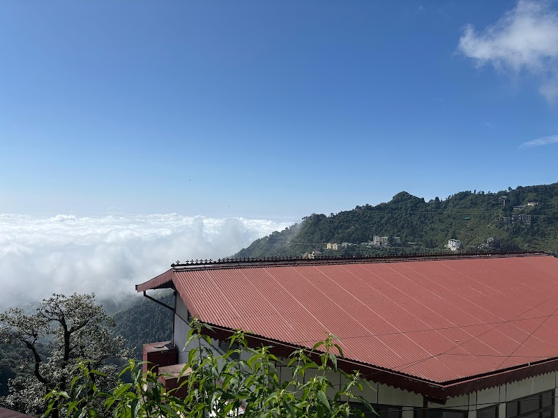 Mussoorie Gateway - Mussoorie Gateway Grand Park, Kenilworth Estate, Kincraig Road, bazaar, near Library, The Mall Road, Mussoorie, Uttarakhand 248179, India