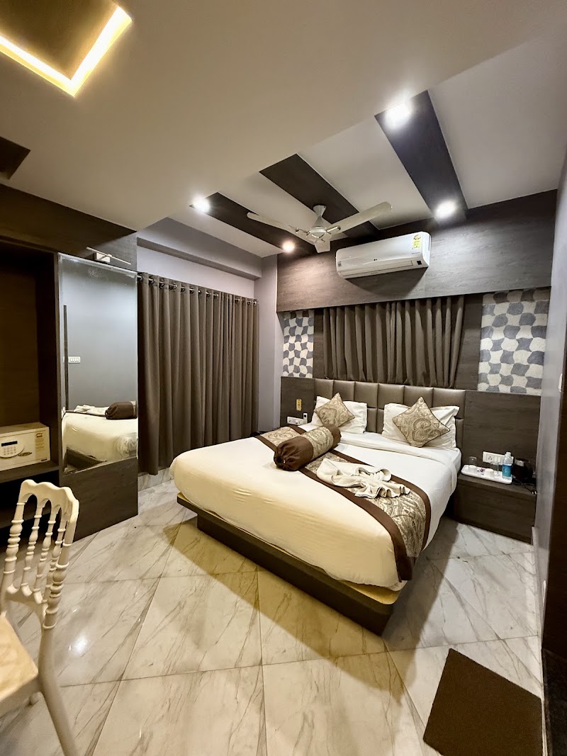 Hotel Ganpati - Hotel Ganpati Bidhan Rd, near Maa Bhawani kali MandirSiliguri, Ward 12, Hakim Para, Siliguri, West Bengal 734001, India