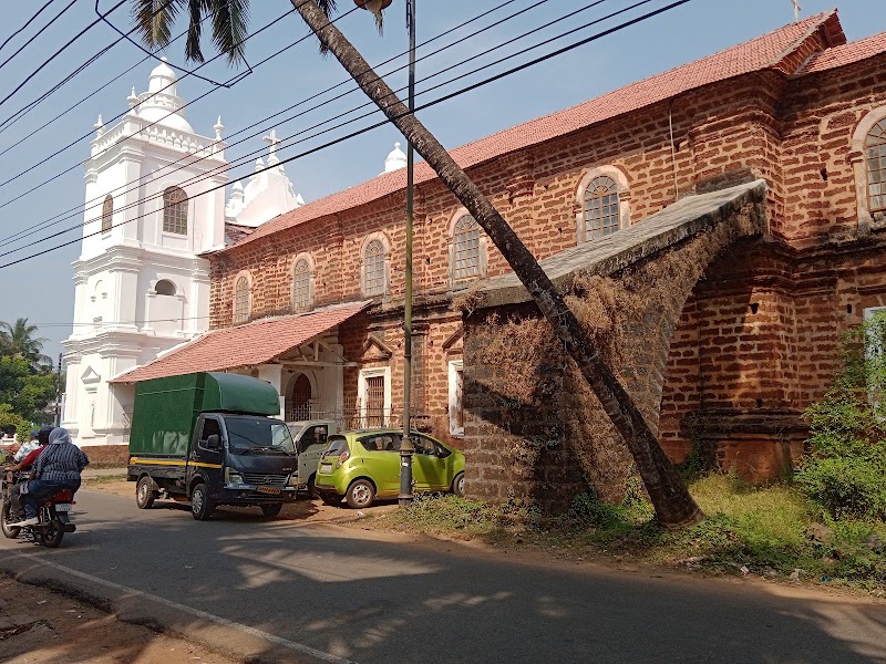Our Lady of Gloria Church - Our Lady of Gloria Church 6WJV+QHF, Varca, Fatrade, Goa 403721, India