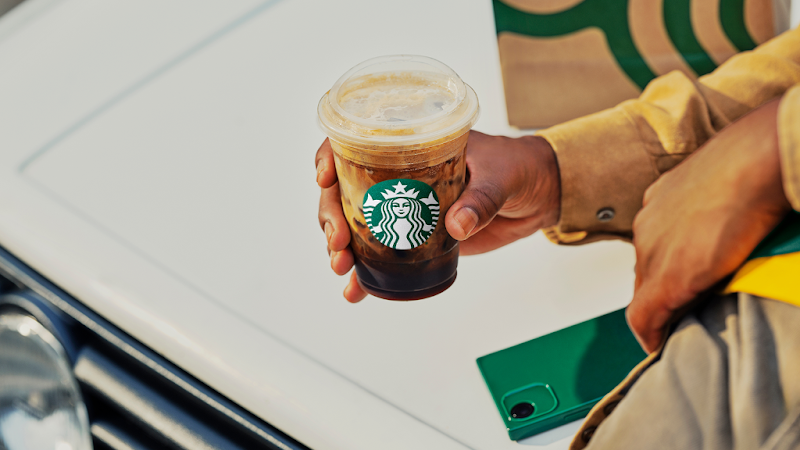 Starbucks - Starbucks, Aeroporto de Congonhas Saguão Central - Av. Washington Luís, S/N - Vila Congonhas, São Paulo - SP, 04626-911, Brazil