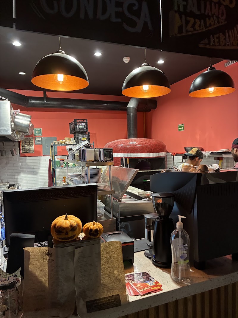 Casa Brigante - Pizzería La Condesa - Casa Brigante - Pizzería La Condesa, Juan de la Barrera 92, Colonia Condesa, Cuauhtémoc, 06140 Ciudad de México, CDMX, Mexico