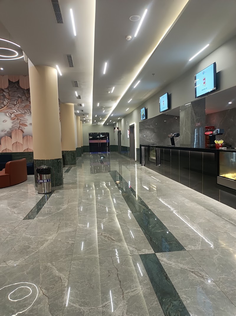 Rajhans Multiplex Gopi Talav - Rajhans Multiplex Gopi Talav, Hajirat Akbar Sahib Rd Salabatpura, Rustampura, Surat, Gujarat 395002, India