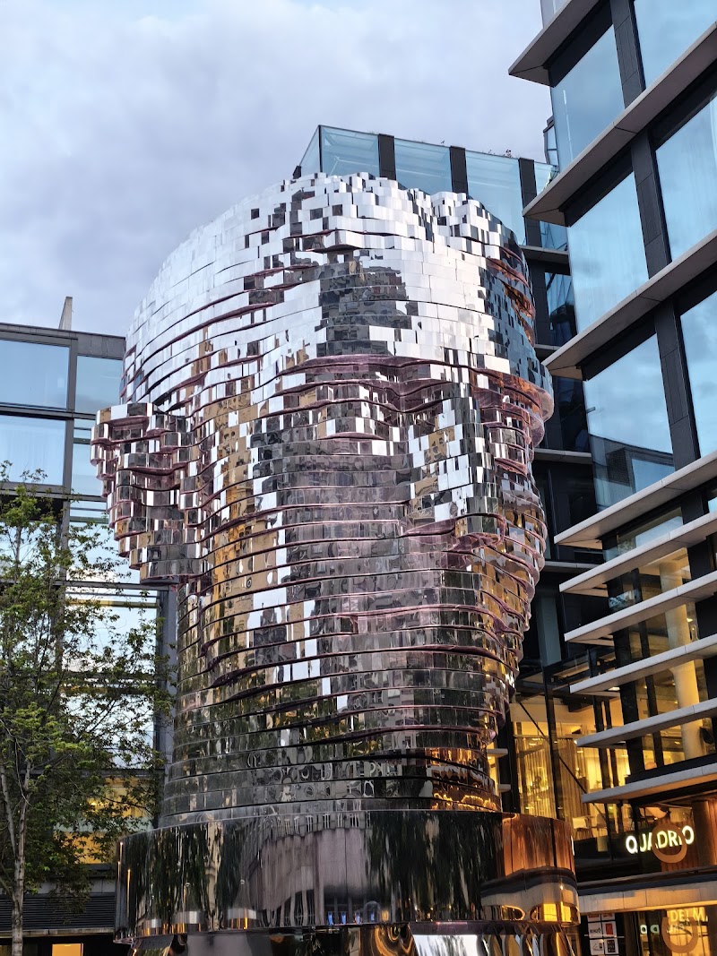 Cabeza de Kafka - Cabeza de Kafka, Charvátova 41/6, 110 00 Praha 1-Nové Město, Czechia