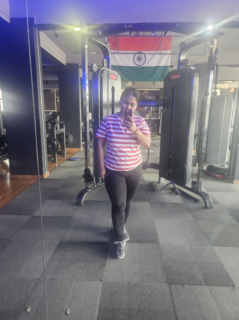 Evolution Fitness - Evolution Fitness, Evolution gym, 1st floor, RK One building, near shantai hotel, rasta peth, above Saroj Fabric, Camp, Pune, Maharashtra 411002, India