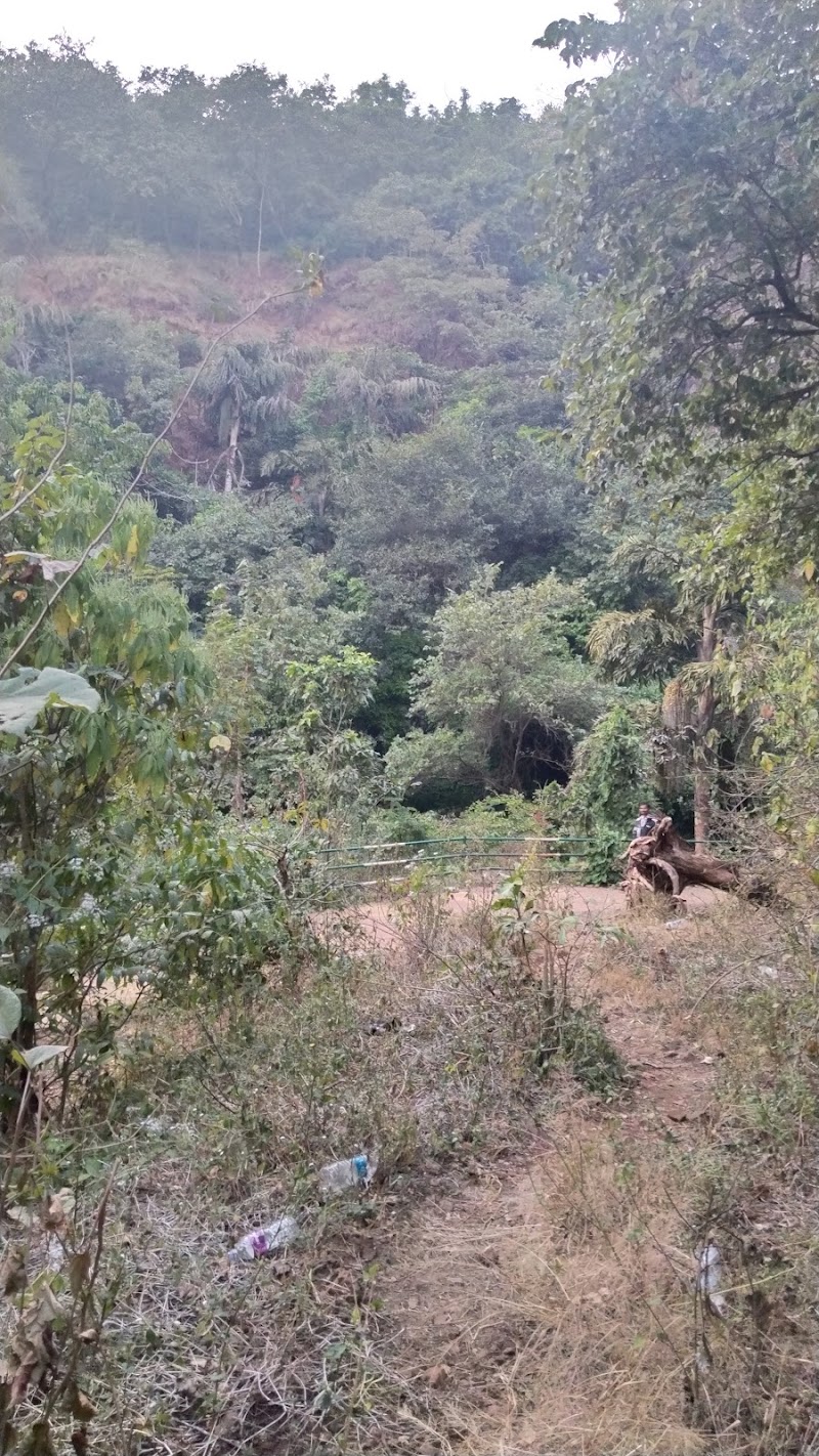 Hidden Waterfall ahead of Routwadi - Hidden Waterfall ahead of Routwadi, CXH3+J9, Olavan, Maharashtra 416212, India