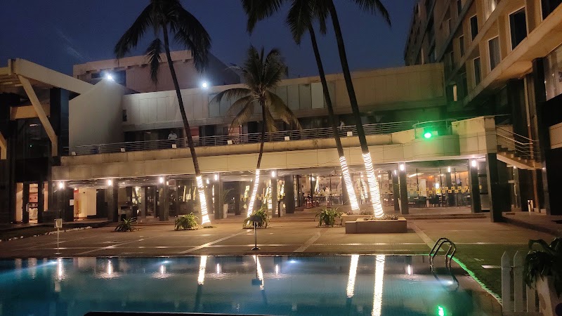 Gadda Da Vida - Gadda Da Vida Lobby Level, Novotel, Balraj Sahni Rd, Juhu Beach, Juhu, Mumbai, Maharashtra 400049, India