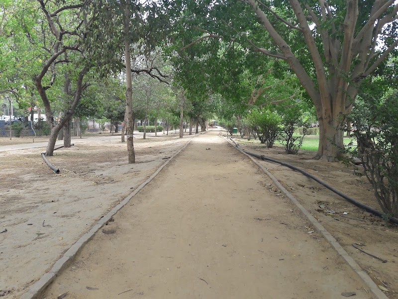 Subhash Chandra Bose Park(HUDA PARK) - Subhash Chandra Bose Park(HUDA PARK) F3F3+W9C, Sector 14, Gurugram, Haryana 122007, India