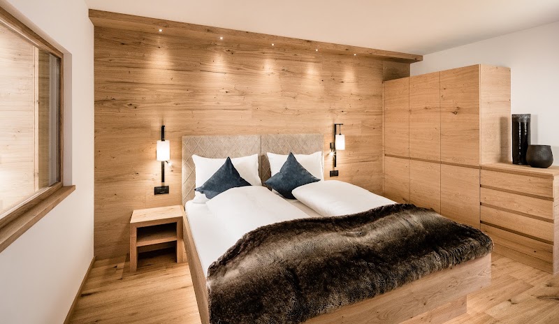 Apartments Belaval - Apartments Belaval Via Dursan, 37, 39047 Santa Cristina Valgardena BZ, Italy