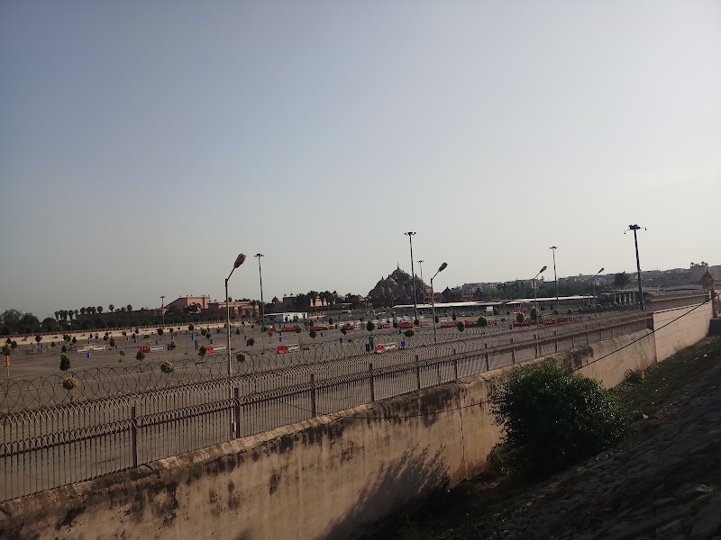 Swaminarayan Akshardham - Swaminarayan Akshardham NH 24, Pramukh Swami Maharaj Marg, Pandav Nagar, New Delhi, Delhi, 110092, India