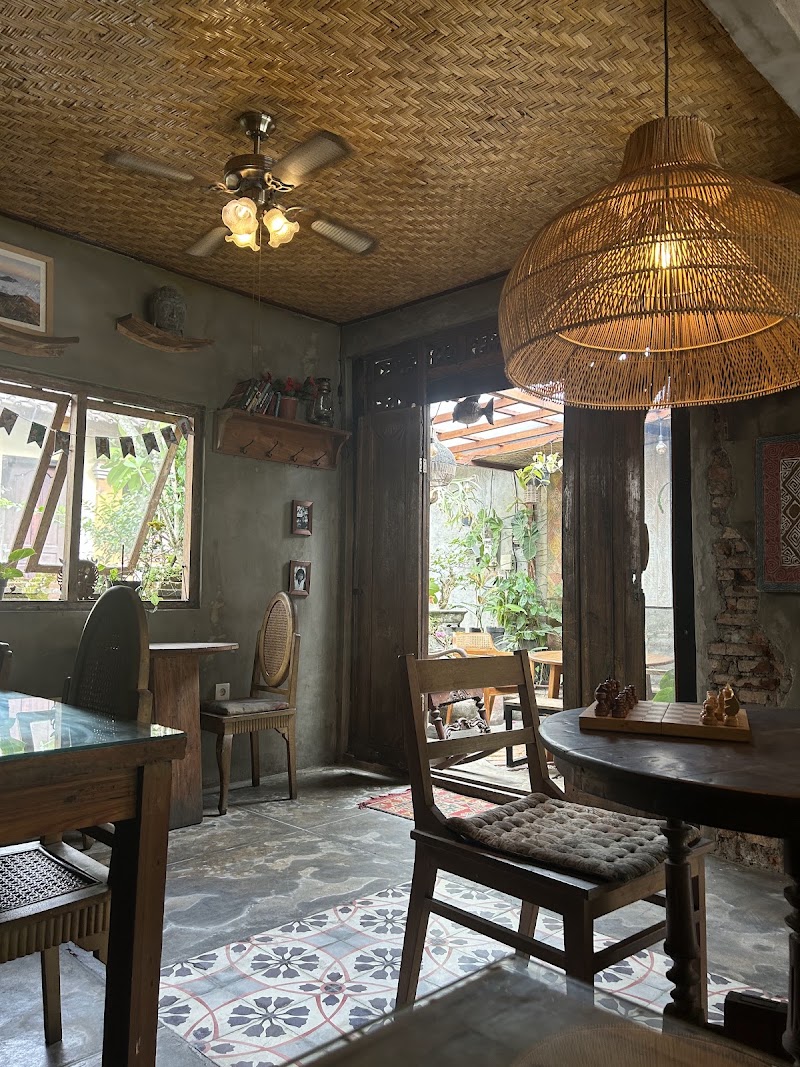 Ropana Coffee shop and Restaurant Bar - Ropana Coffee shop and Restaurant Bar, Jl. Sugriwa No.31, Ubud, Kecamatan Ubud, Kabupaten Gianyar, Bali 80571, Indonesia