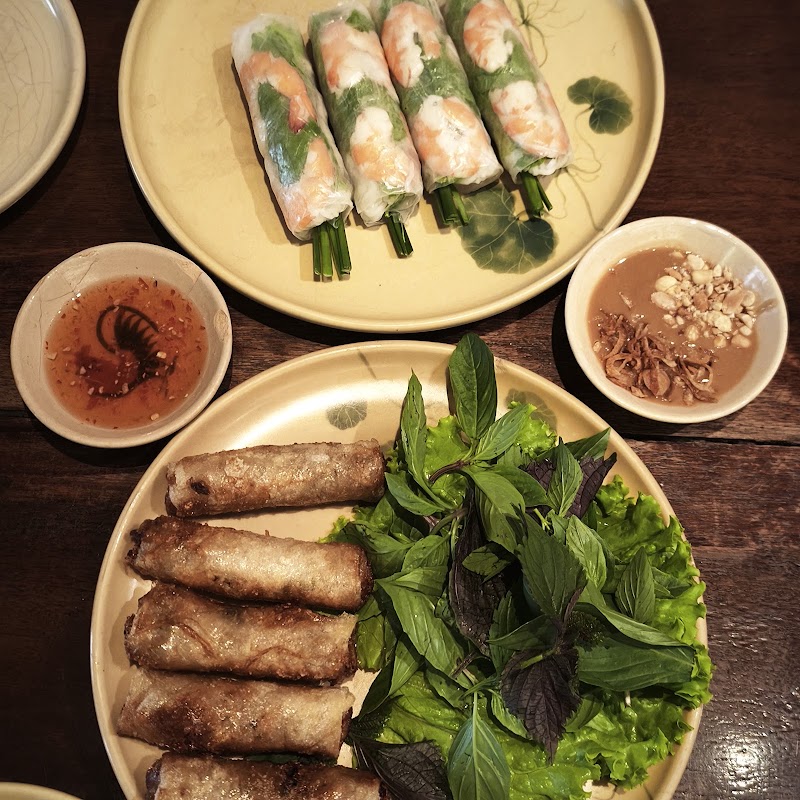Quán Bụi - Lê Thánh Tôn - Authentic Vietnamese Cuisine - Quán Bụi - Lê Thánh Tôn - Authentic Vietnamese Cuisine, 222 - 224 Lê Thánh Tôn, Bến Thành, Hồ Chí Minh 70000, Vietnam