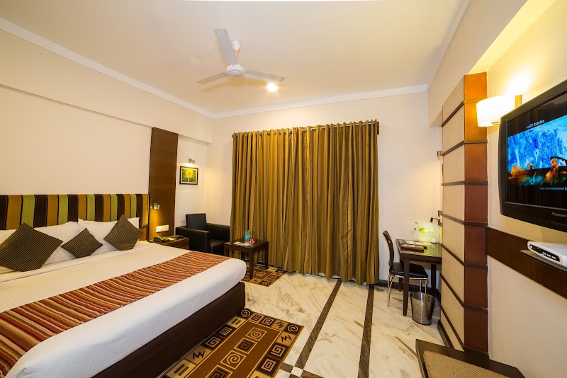 Amantra Comfort Hotel - Amantra Comfort Hotel, 5B, opp. Sahelion Ki Bari, New Fatehpura, Panchwati, Udaipur, Rajasthan 313004, India