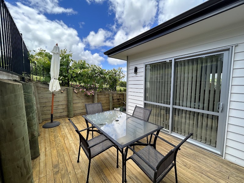 Cross Roads Guesthouse - Cross Roads Guesthouse 17A McIntosh Drive, Pōkeno 2471, New Zealand