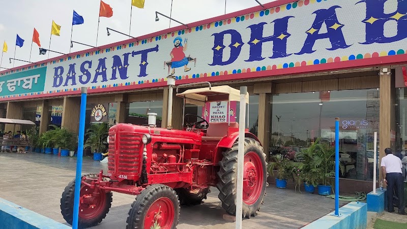 Basant Dhaba Manesar - Basant Dhaba Manesar Plot No 1 , shikohpur more Main NH 8, 9XJ9+XPR, Sector 78, Gurugram, Haryana 122012, India
